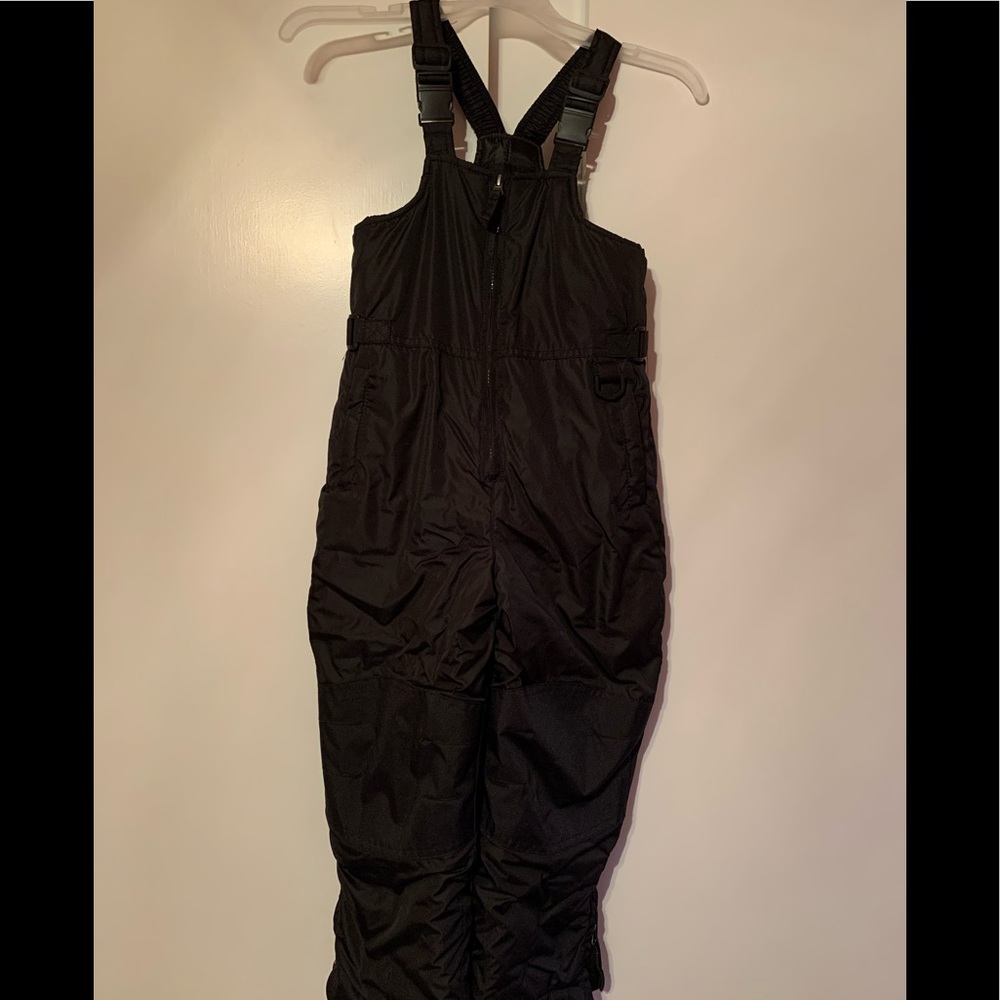 Kids Snowsuit Size 5/6